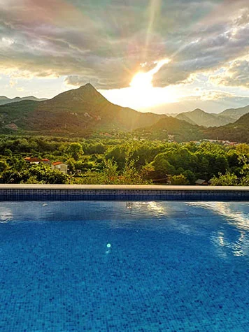 Eco Resort Cermeniza Pool