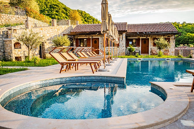 villa-rose-1.webp